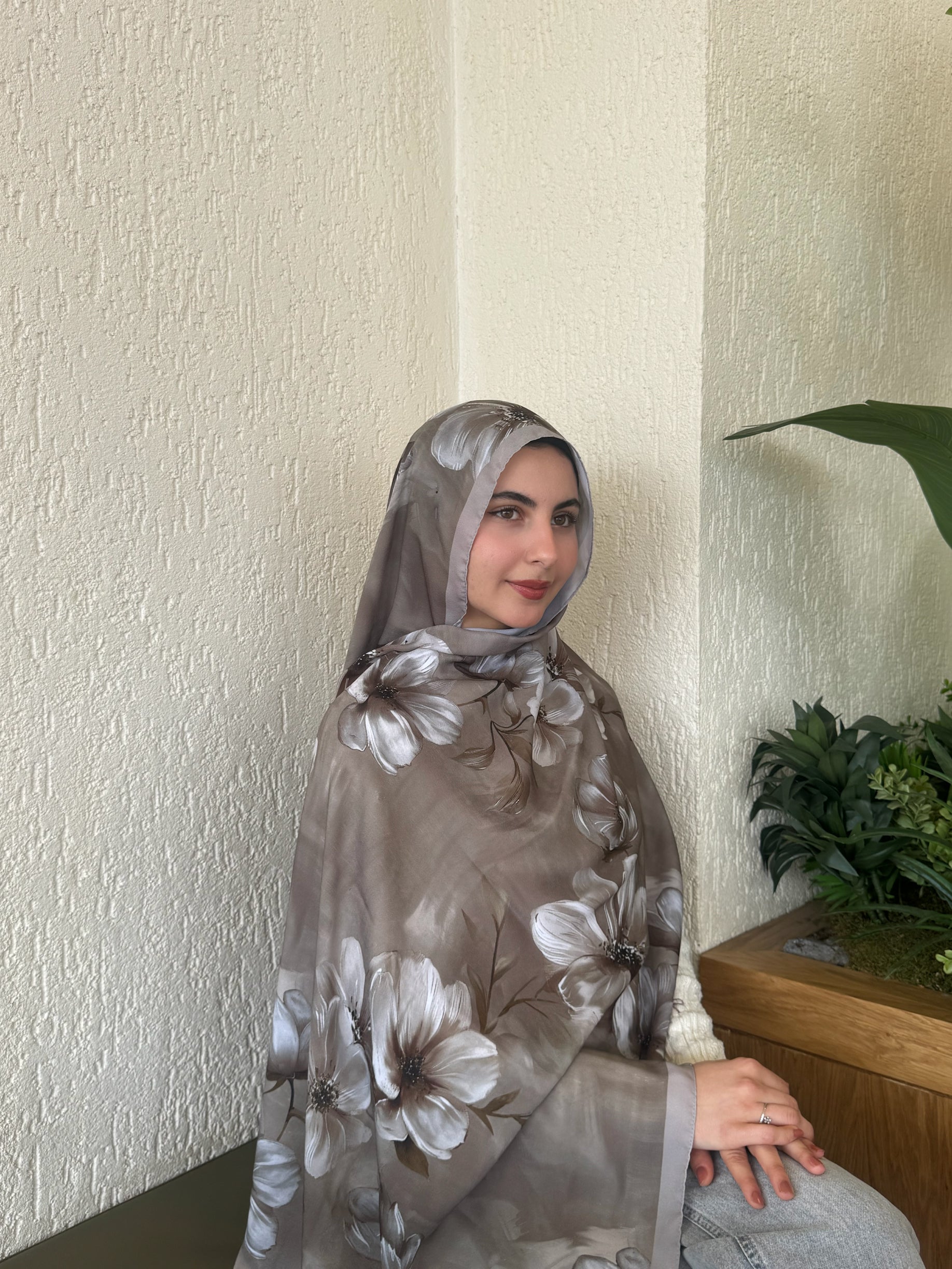 Gül Desenli Şal – Vizon