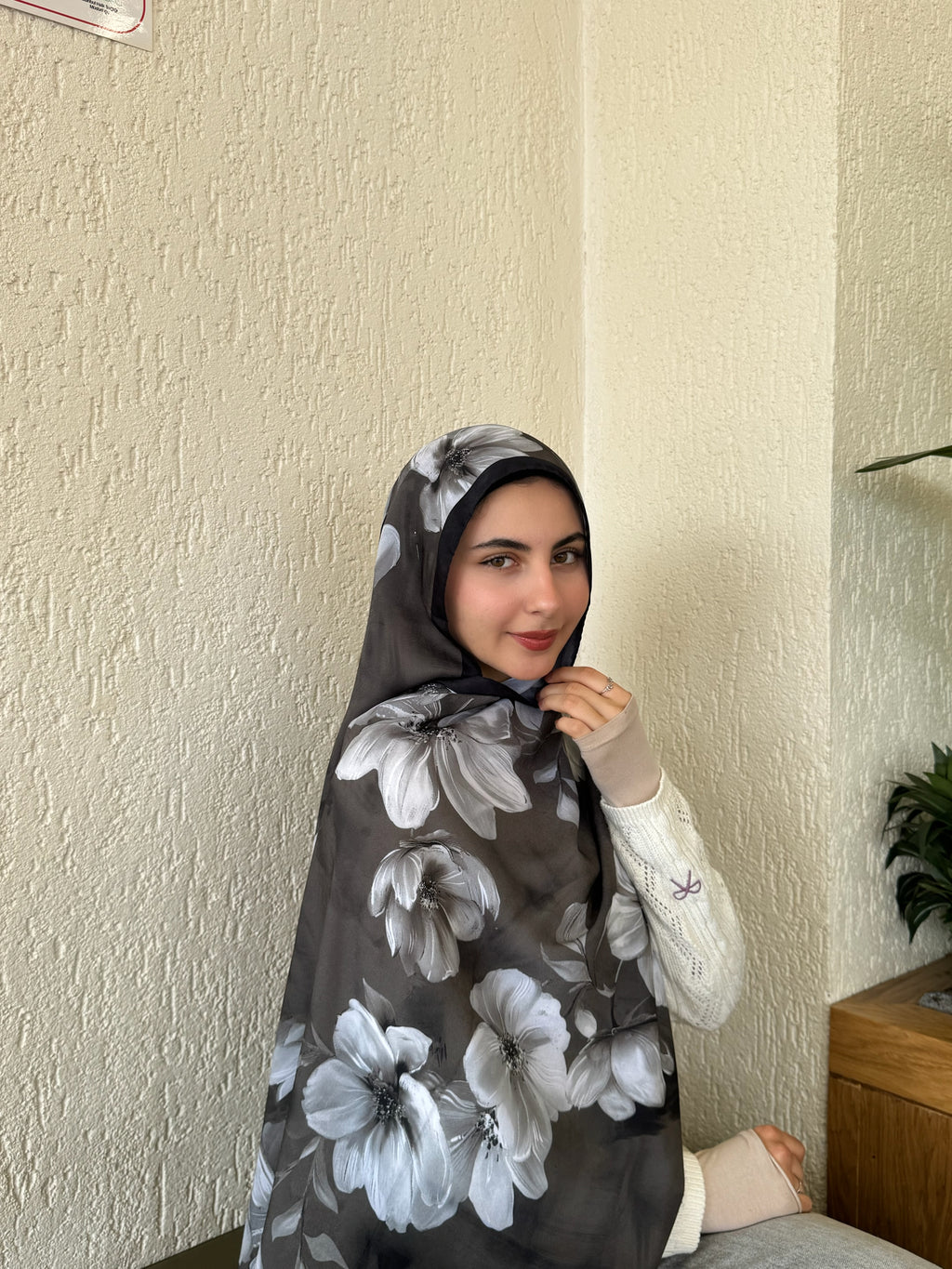 Gül Desenli Şal – Haki