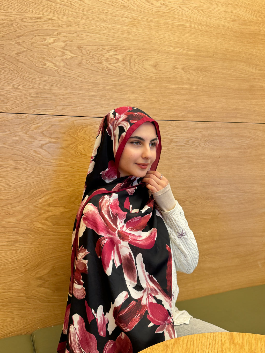 Anatolia Gül Desenli Şal – Kırmızı